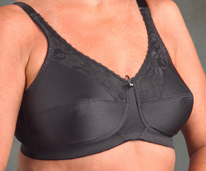 42B Mastectomy Bras - Pocketed bras & lingerie for Post Surgery, Mastectomy  from Amoena